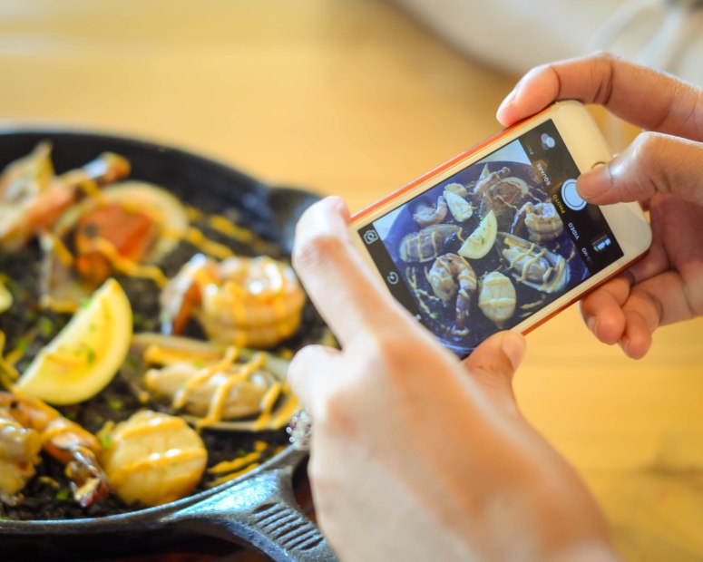 Dining at Amorita&nbsp;Resort