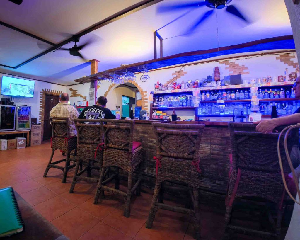 atrons gathered at the TipTop bar in Panglao to enjoy drinks and watch international sports events in a casual atmosphere.